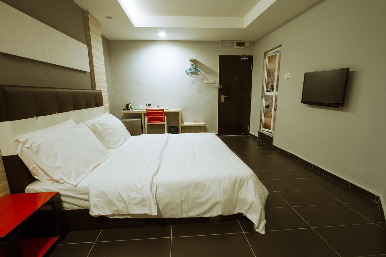 Js Hotel
